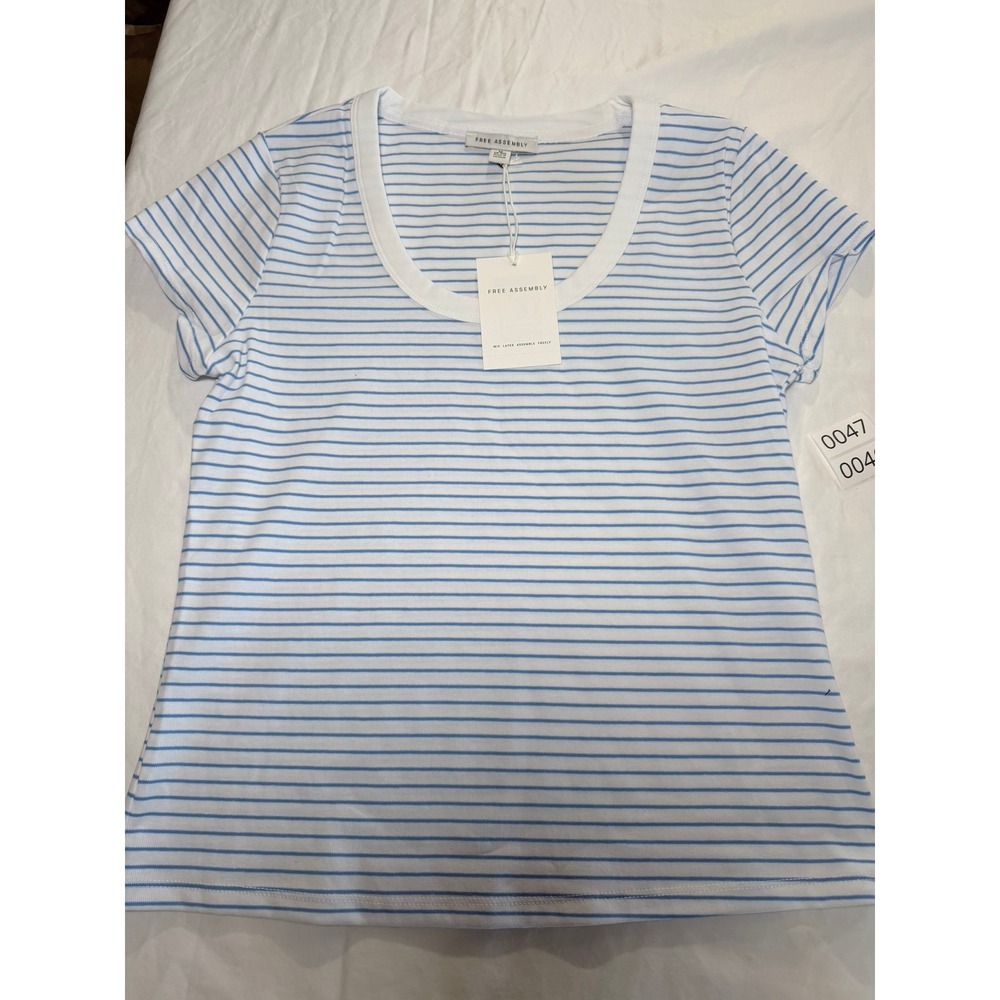 Free Assembly Blue White Striped Scoop Neck Tee Ribbed Short Sleeve Top Medium